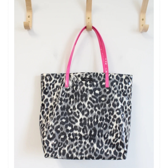 kate spade Handbags - Kate Spade Cheetah Print Coated Canvas Tote
